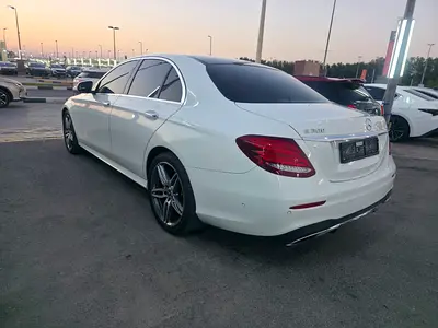 2019 Mercedes-BENZ E-CLASS photo 9