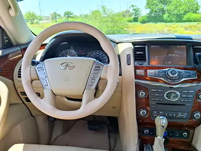 2015 Infiniti QX80 — фото 10