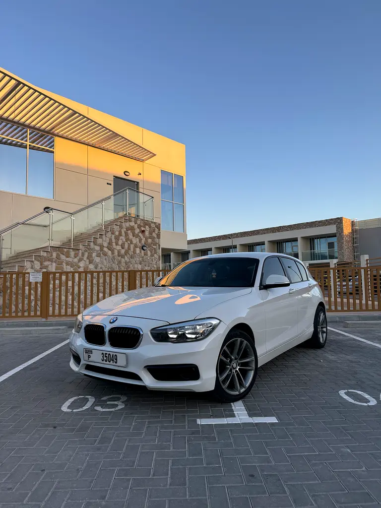 BMW 1-Series 2016 — photo 1 of 14