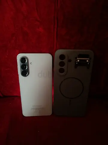 SAMSUNG A56 2 MONTH USE WITH BOX AND CHARGER AND COVERS TDRA EDITION AND 1 YEAR WARRANY FROM CAREFOU