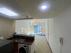 Spacious | Near to Metro Studio for Rent