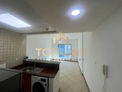 Spacious | Near to Metro Studio for Rent