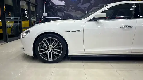 2015 Maserati GHIBLI photo 4