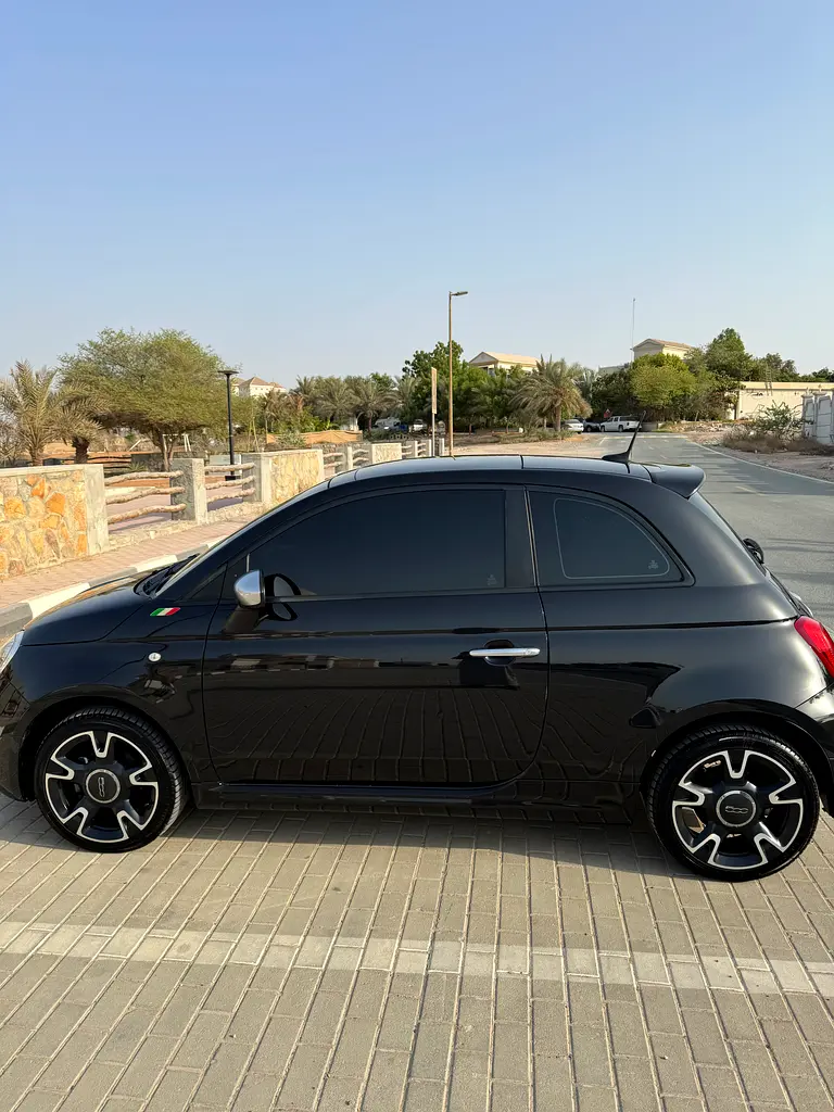 Fiat 500 2020 — photo 1 of 15