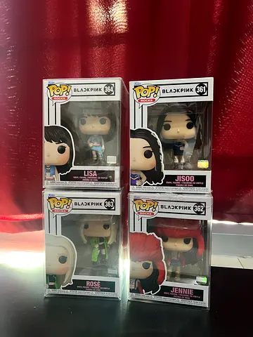 Set of 4 BLACKPINK Funko Pop! (Jisoo, Jennie, Lisa, Rosé)