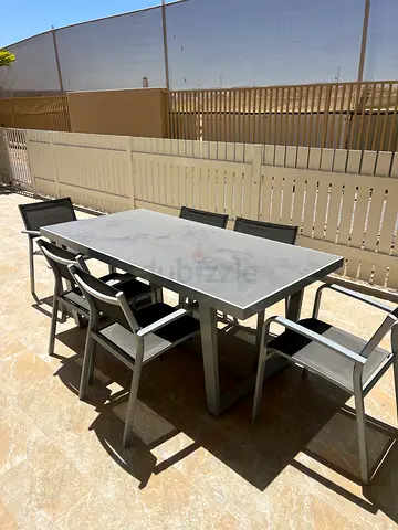 Outdoor Garden Table with Chairs