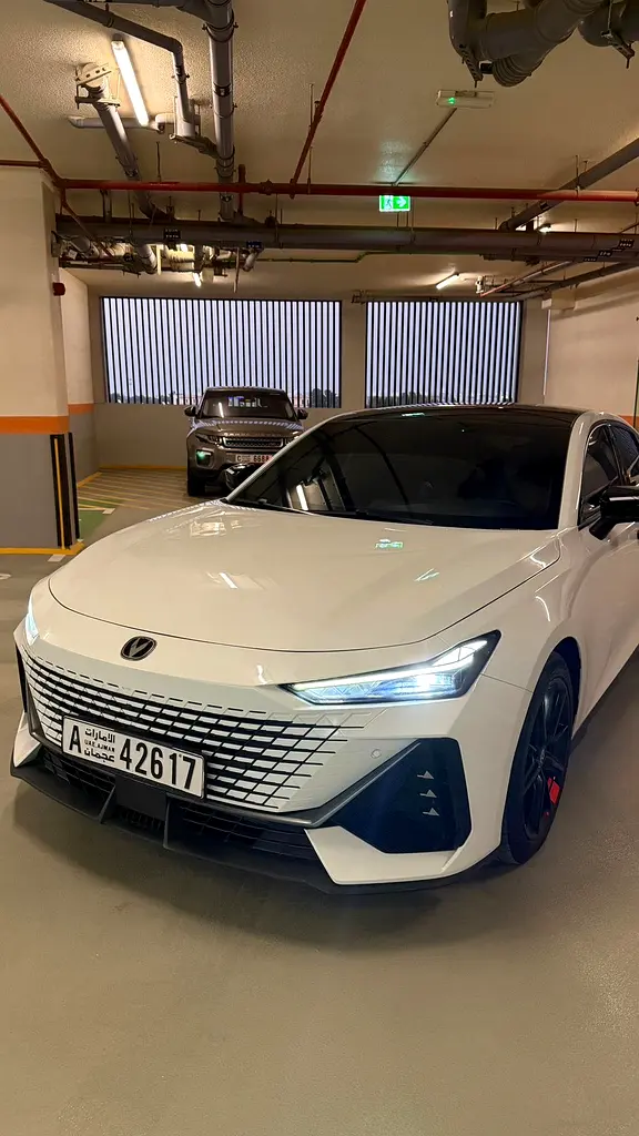 Changan Uni-V 2024 — photo 1 of 8