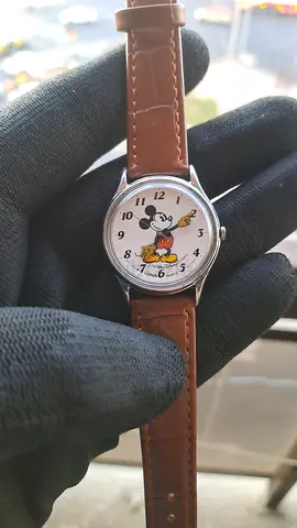 SEIKO LORUS Mickey Mouse Quartz Used Watch Excellent Condition v501-6000 strap aftermarket