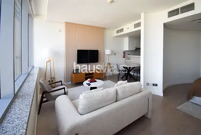 Available July | Close to Metro| Bright & Spacious