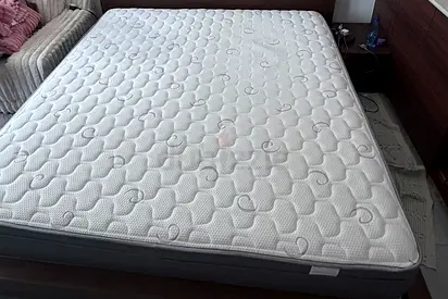 King-size mattress in good used condition