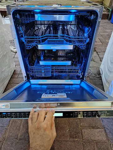 SIEMENS LATEST MODEL SN67ZX48DM/17 3 rack dishwasher built-in fully Integrated 14 place setting