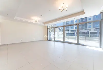 Family Community | Multiple Options | Middle Unit
