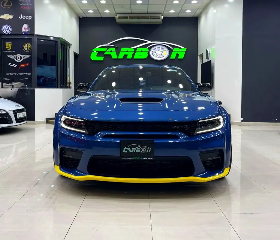 Dodge Charger 2023 — photo 1 of 20
