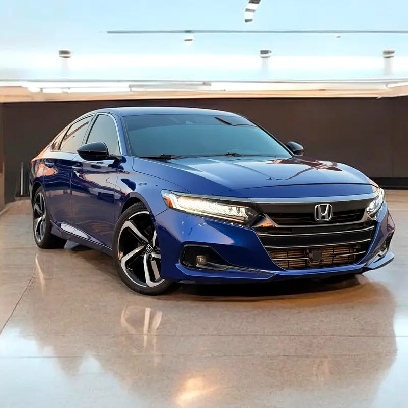Honda Accord 2021 — photo 1 of 20