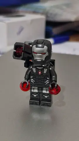 LEGO War Machine minifigure - building toy figure