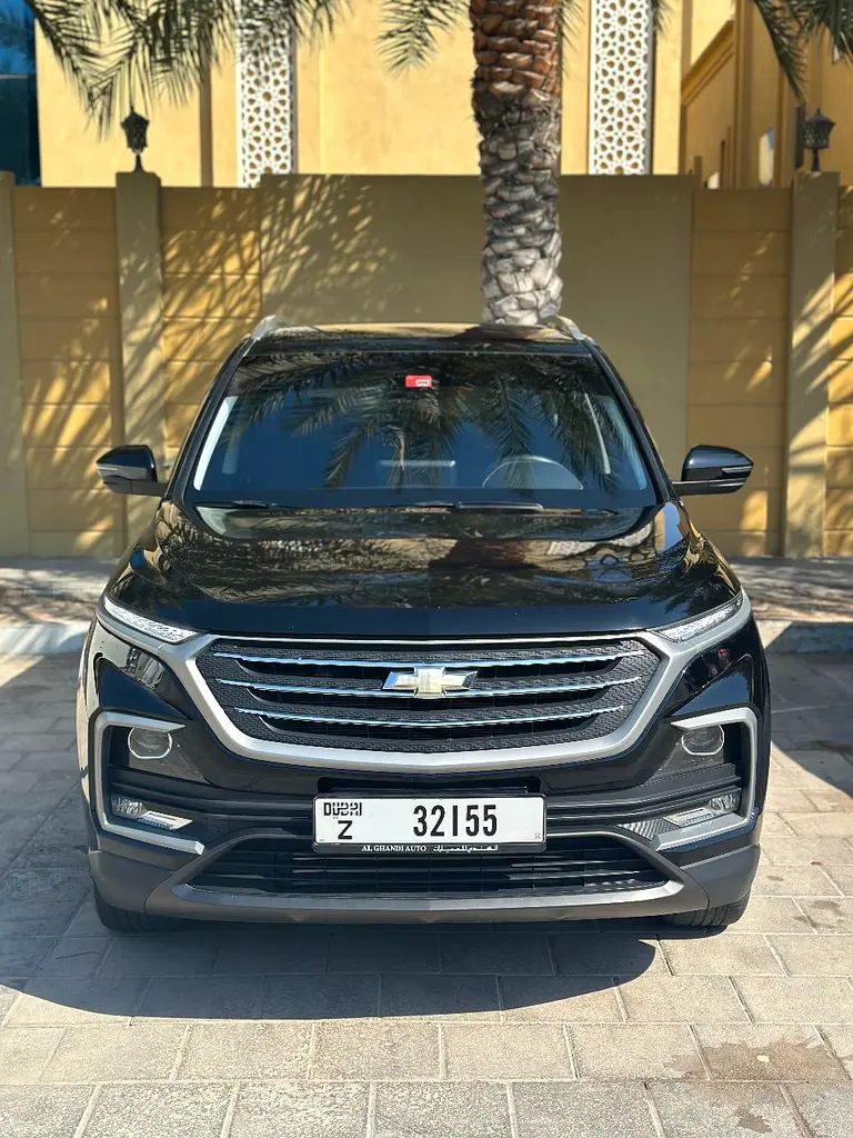 Chevrolet Captiva 2023 — photo 1 of 5
