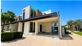 Vacant l Single Row l Near to Park & Pool
