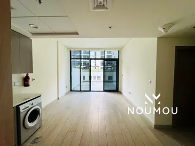 Mid Floor | Ready to Move | Prime Location
