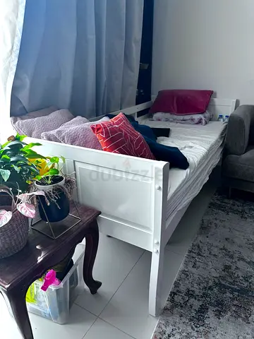 White Single Wooden Daybed with Storage Shelf 90x200