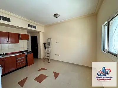 استوديو في القليعة بتكييف وغاز مركزي وسعر 18000 درهم وخطة دفع 6 دفعات وتأمين مؤجل وموقع حيوي قريب من جميع الخدمات