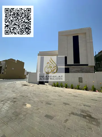 Brand new villa | 5 master bedrooms | Ground floor and two upper floors | Corner villa on two stree