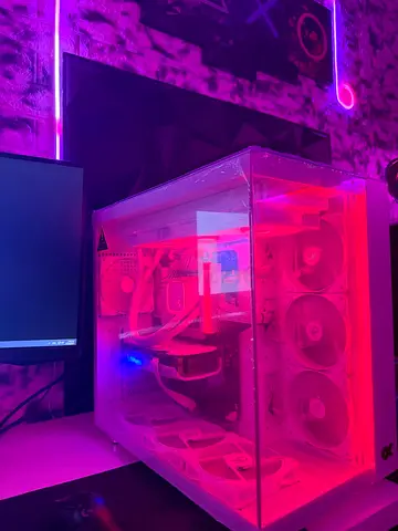 Urgent  Negotiable: Almost New Gaming PC Setup (RTX 4070 / i5-14th Gen / 2TB Storage)
