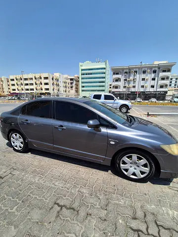 Honda Civic 2010 1.8 i-VTEC GCC Specs