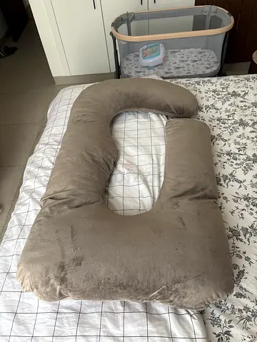 Large U-Shaped Pregnancy Pillow