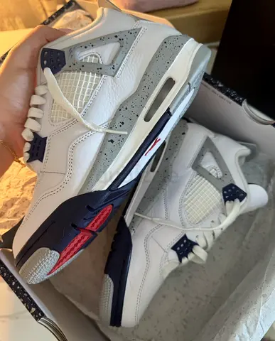 Nike Air Jordan 4 Retro Midnight Navy Sneakers