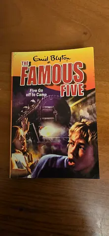 The Famous Five: Five Go Off to Camp (Enid Blyton) - Paperback