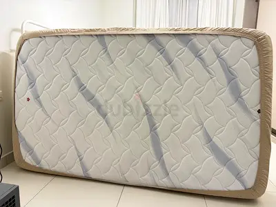 Single mattress