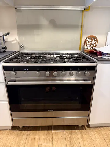 Siemens Gas Stove