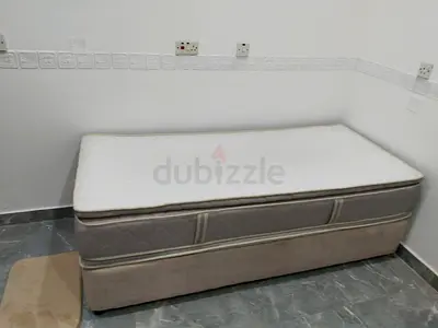 Single bed divan and mattress-homecentre, in excellent condition.