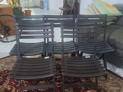 Set of 5 Black Folding Patio/Outdoor Chairs - Good Condition