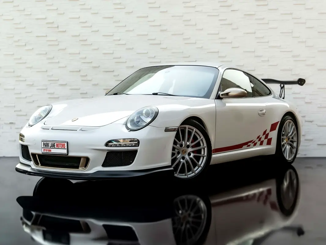 Porsche 911 2008 — photo 1 of 17
