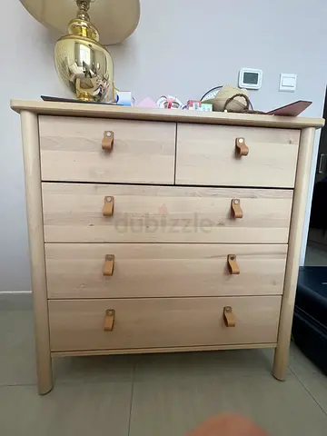Light wood 6-drawer baby changing table and dresser with FREE mirror  Lamp / good condition