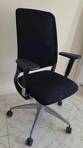 Comfortable desk chair
