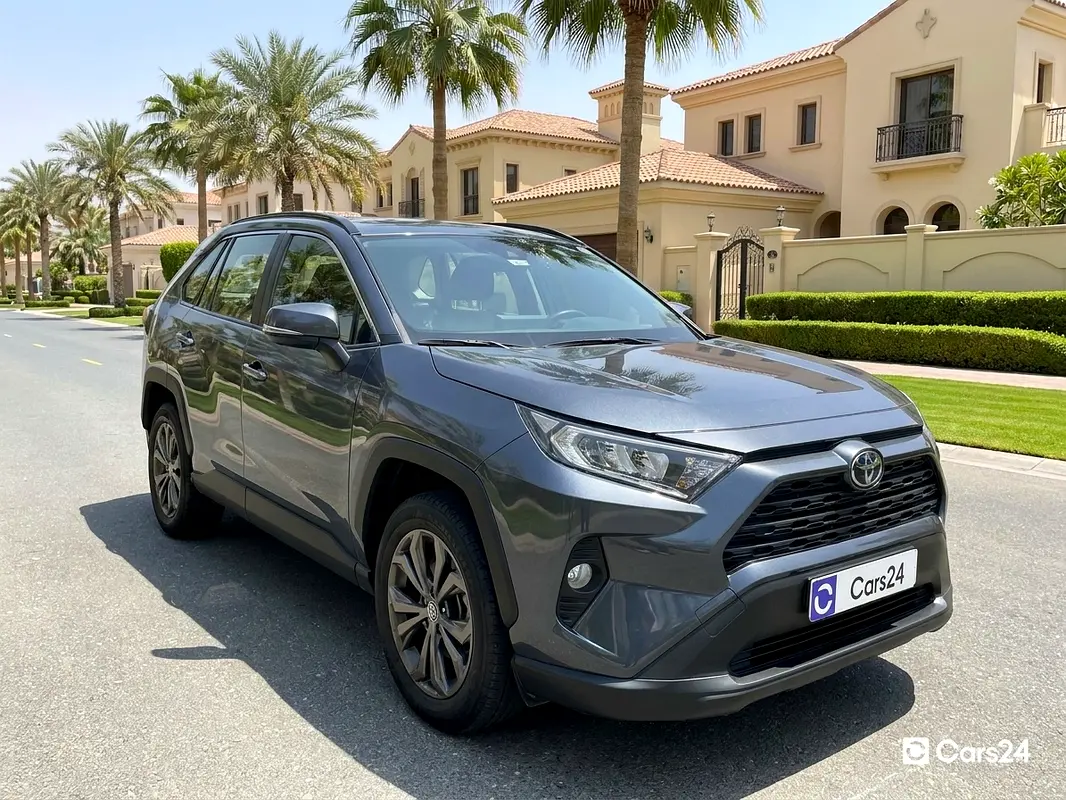 Toyota Rav 4 2025 — photo 1 of 13