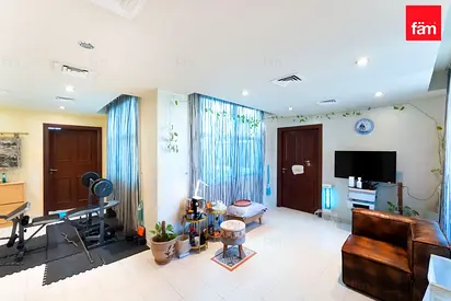 Large Layout | Vacant On Trasnfer | Private Pool