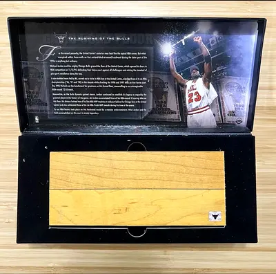 Chicago Bulls Michael Jordan GAME USED floor!!!!