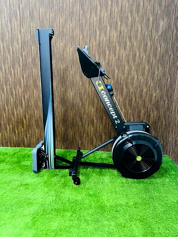 Concept2 pm5 rowing machine like new