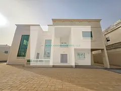 Luxury villa for rent in Al Shamkha city