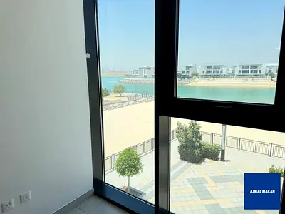 Luxury 2 Bedroom Apartment in Waterfront City with Seaview