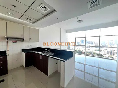 Modern & Luxury Panoramic View with Best Facialities Gym & Pool