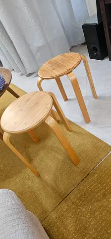 Set of 2 simple wooden round stools - light wood finish