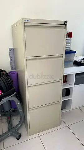 Rigid Beige 4-Drawer Metal Filing Cabinet - Good Condition