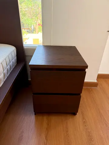 95/pc Dark Wood 2-Drawer Bedside Table / Nightstand - Good Condition