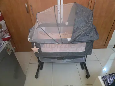 Baby Bedside Crib  foldable in Excellent condition