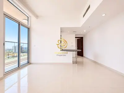 Book Now ! Luxury Apartment | Bright And Elegant | Huge Balcony
