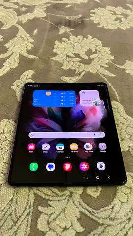 Samsung Galaxy Z Fold (foldable) - Good working condition